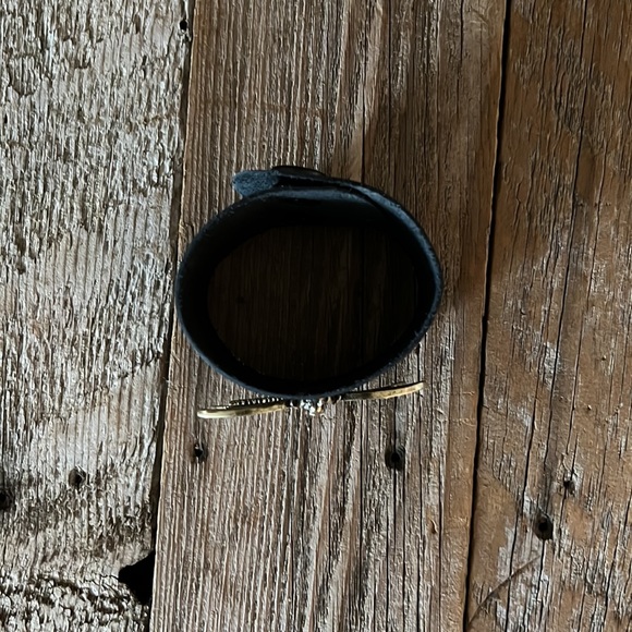 Handmade Black Leather Bracelet with Dragonfly - Picture 3 of 6